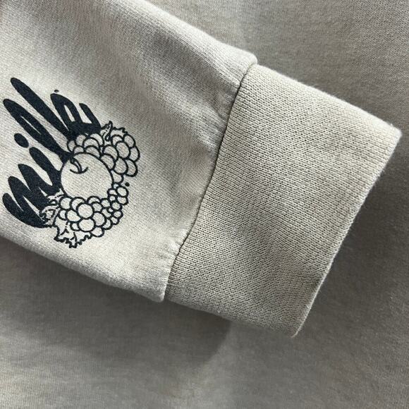 Milk Bar x Fruit of the Loom Limited Wdition Joliday Starburst Crew, tan size M - Picture 6 of 8